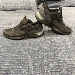 Adidas Men's us 10 shoes